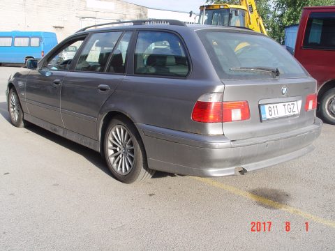 BMW 530d 2002. — 7