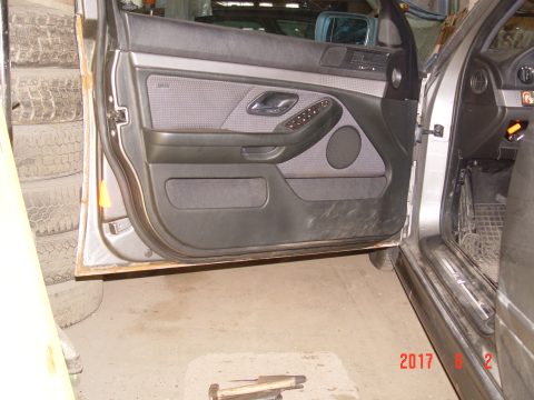 BMW 530d 2002. — 17