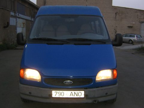 Ford Transit 1996a 9 kohaline — 132
