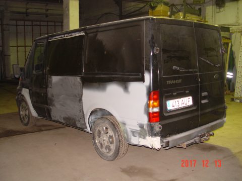 Ford Transit 2002.black — 139