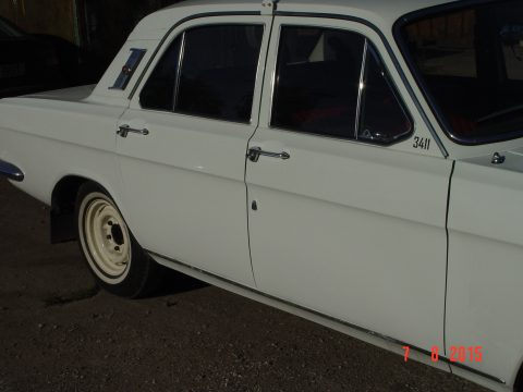 Gaz 24 taxi — 24
