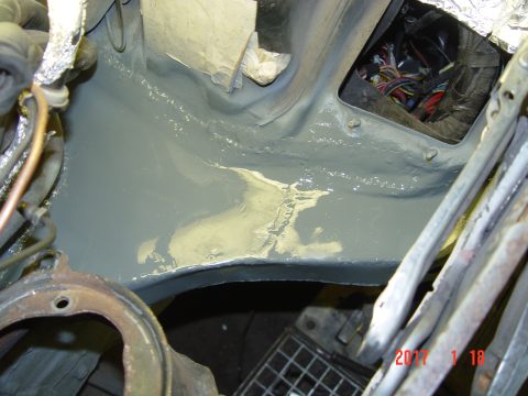 MB E 500. 95 — 77