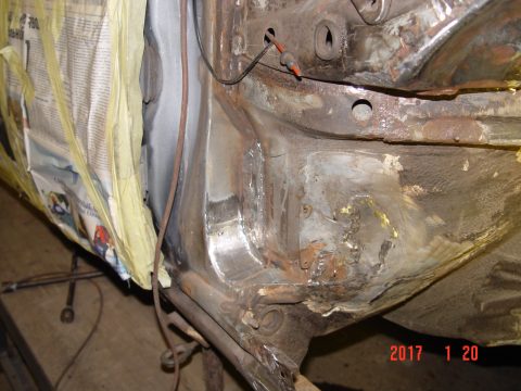 MB E 500. 95 — 83