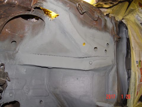 MB E 500. 95 — 87