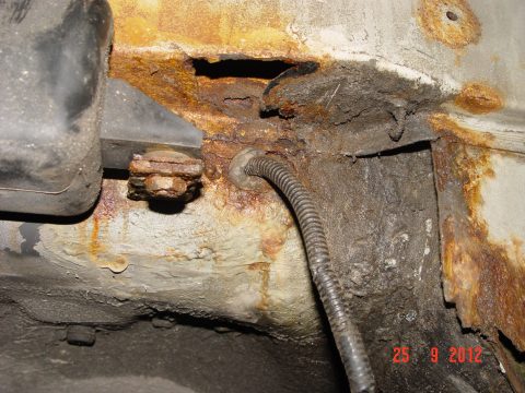 Nissan Terrano 2 1994 — 22