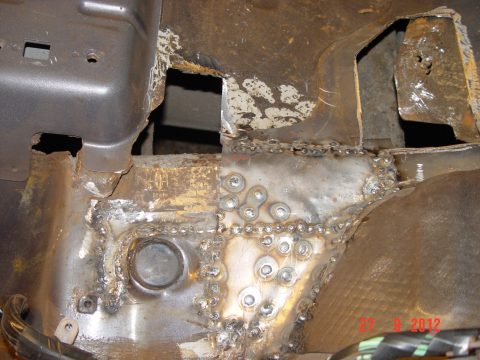 Nissan Terrano 2 1994 — 37