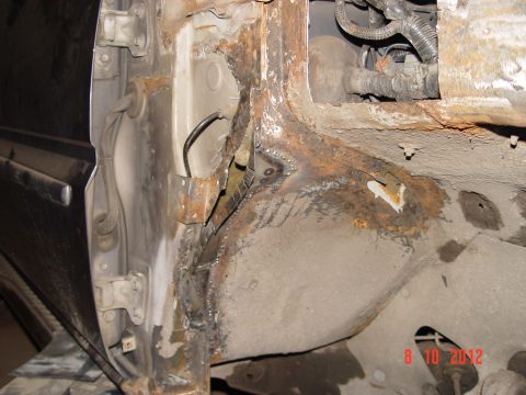 Nissan Terrano 2 1994 — 70