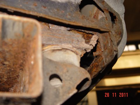 Nissan Terrano 2.4x4  1996 — 6