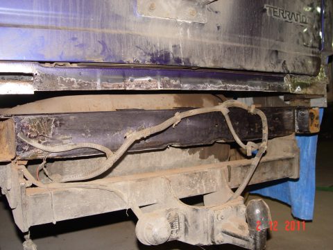 Nissan Terrano 2.4x4  1996 — 59