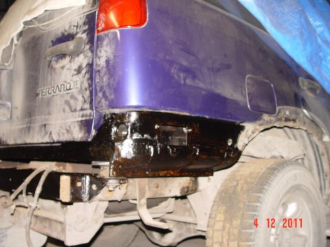 Nissan Terrano 2.4x4  1996 — 70
