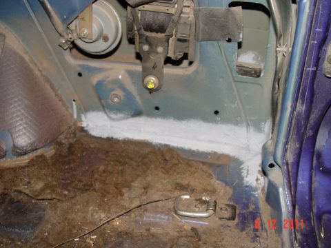Nissan Terrano 2.4x4  1996 — 76