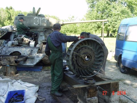 Tank T-34 — 164