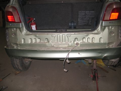 Toyota Yaris 2001 — 28