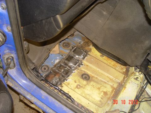 VW  Golf 1997 — 12