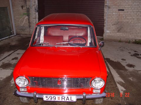 Vaz 2102 1975 — 75