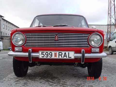 Vaz 2102 1975 — 84