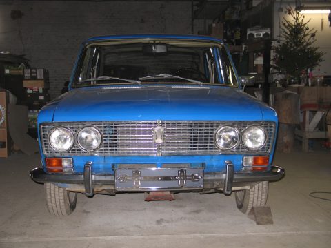 Vaz 2103 1975 — 212