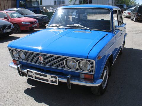 Vaz 2103 1975 — 287