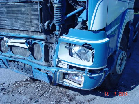 Volvo FH 12 remondi tööd — 29