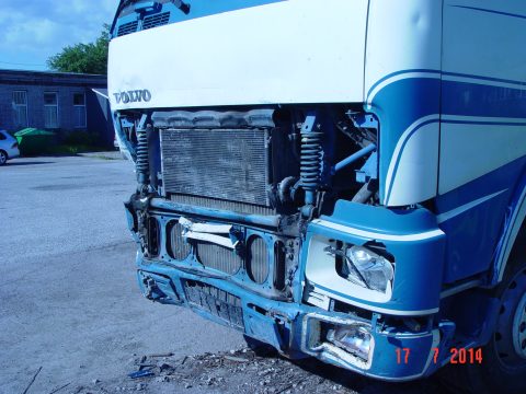 Volvo FH 12 remondi tööd — 30